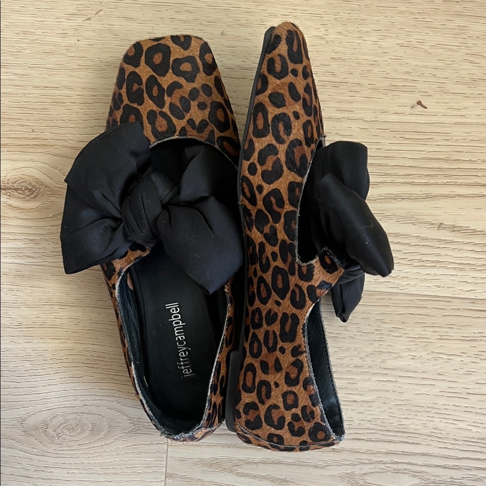Genuine leather leopard ballet flats with bow 😍